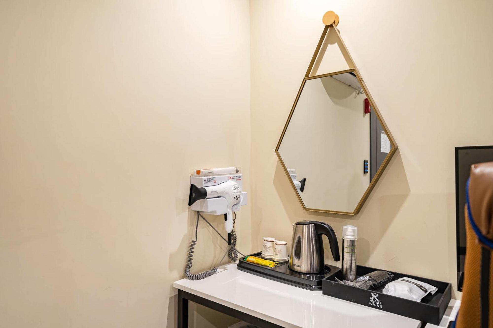Hotel Rodem Инчон Екстериор снимка
